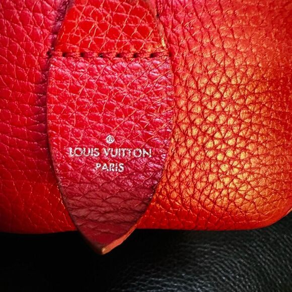Louis Vuitton Dora Soft Bag Red - Picture 12 of 16